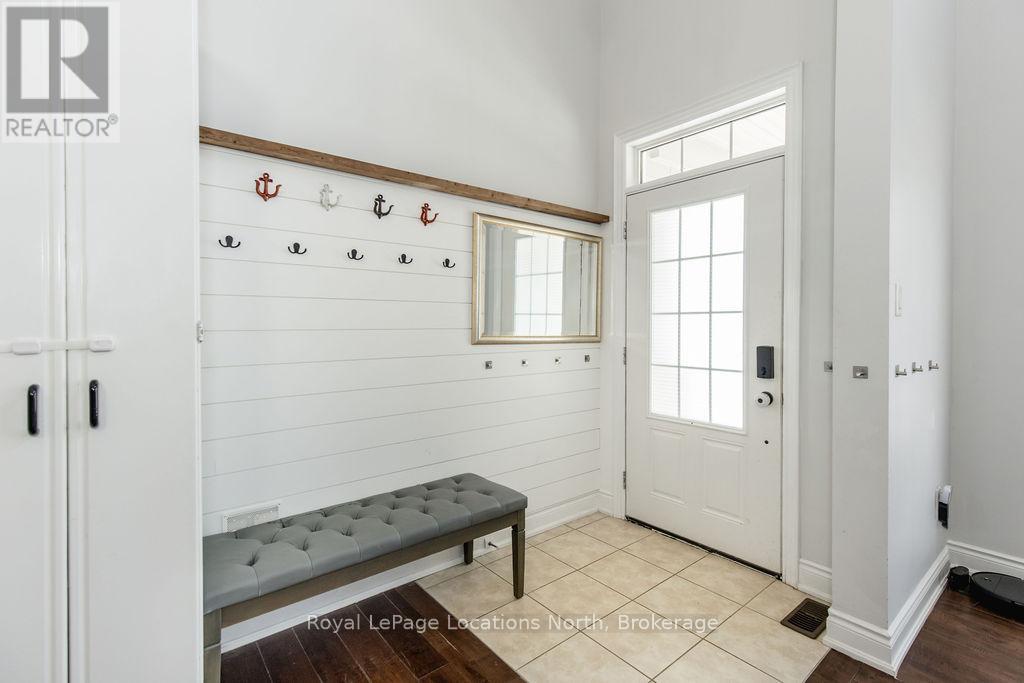 11 Christy Drive, Wasaga Beach, Ontario  L9Z 1S7 - Photo 3 - S13117924
