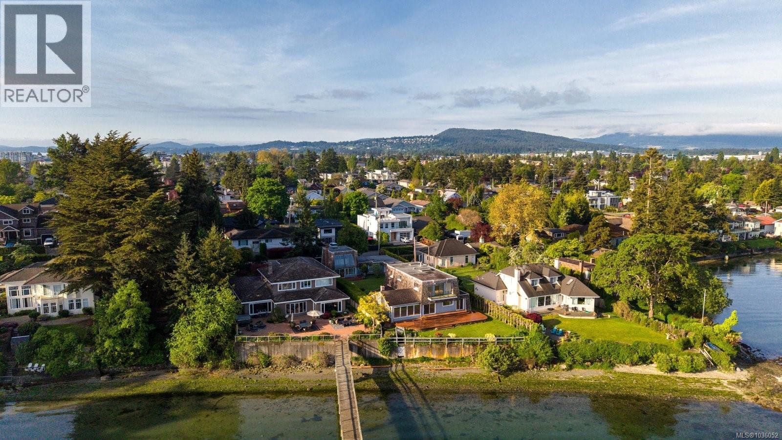 2444 Whidby Lane, Sidney, British Columbia  V8L 2K3 - Photo 8 - 1036052