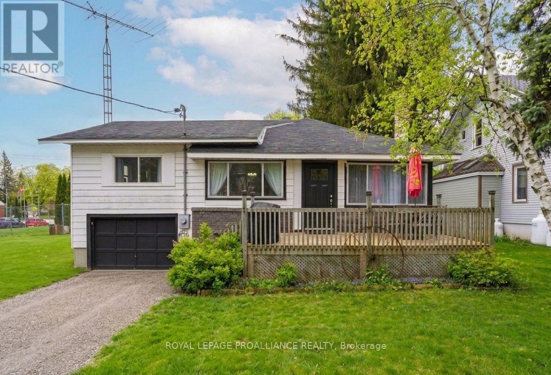 18 Quabbin Road, Front Of Yonge, Ontario  K0E 1R0 - Photo 1 - X13117686