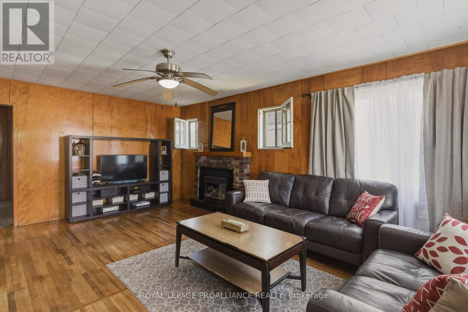 18 Quabbin Road, Front Of Yonge, Ontario  K0E 1R0 - Photo 2 - X13117686