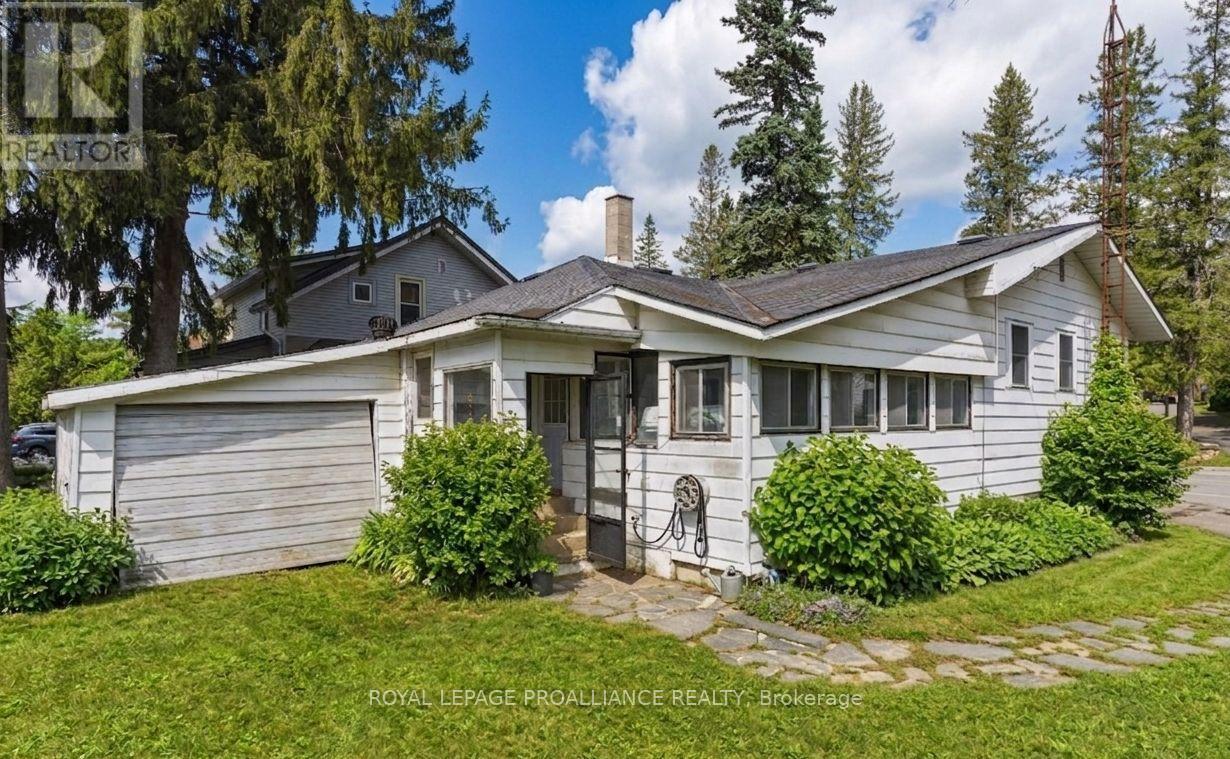 18 Quabbin Road, Front Of Yonge, Ontario  K0E 1R0 - Photo 25 - X13117686