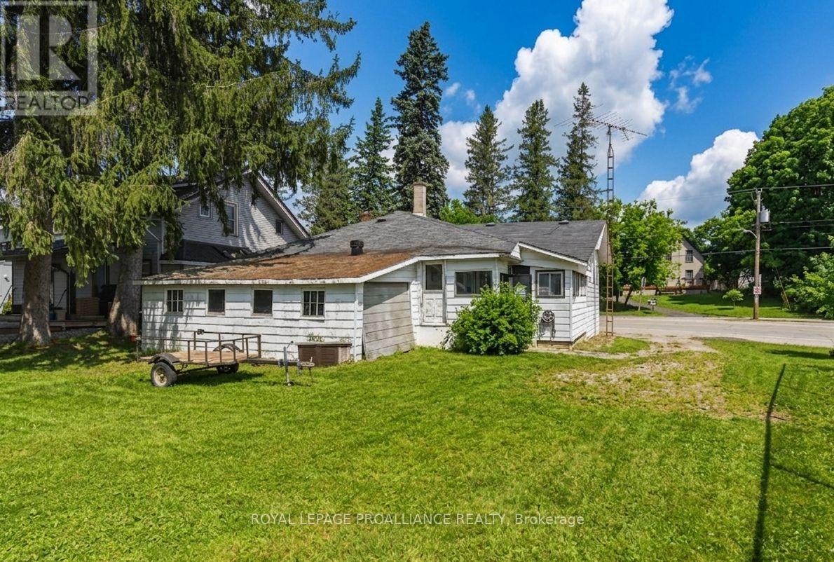 18 Quabbin Road, Front Of Yonge, Ontario  K0E 1R0 - Photo 27 - X13117686