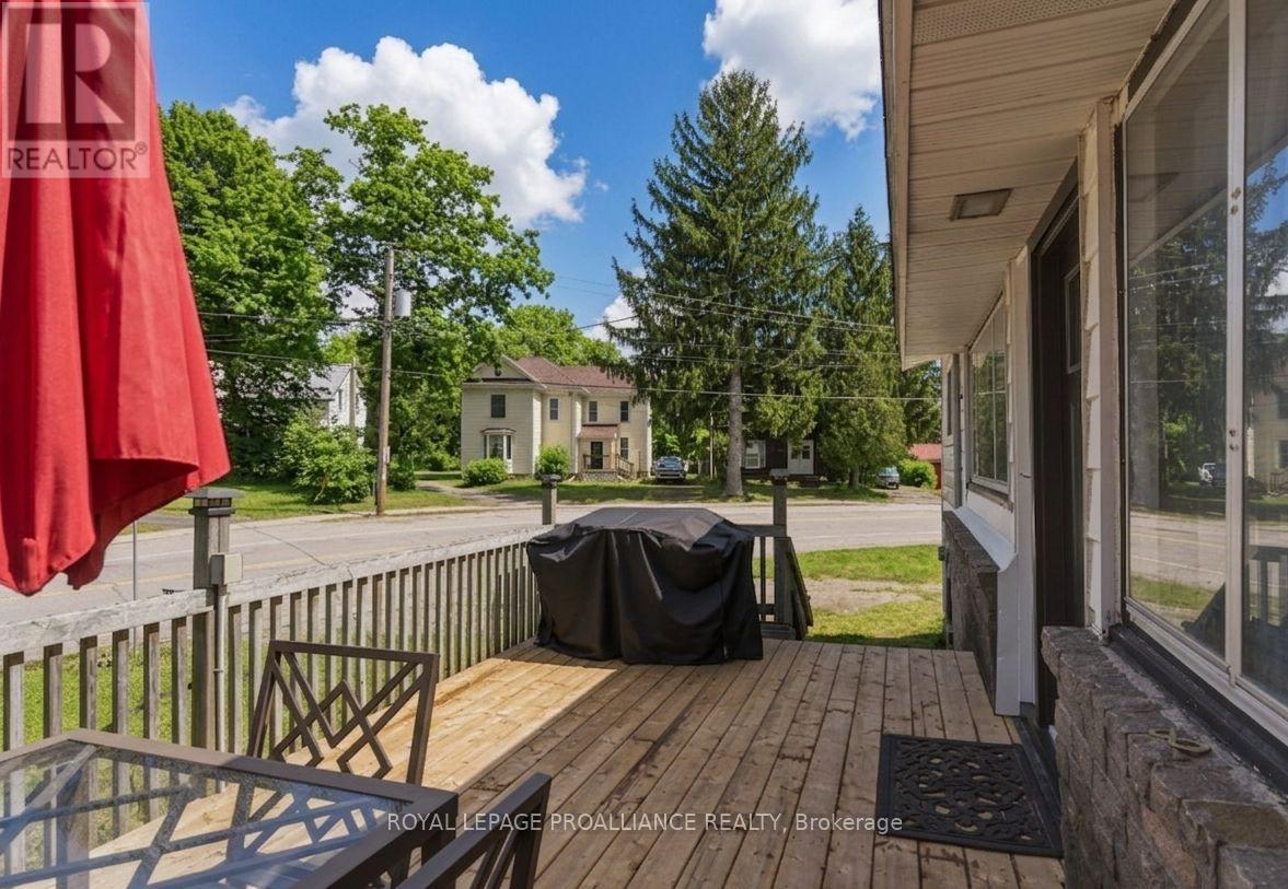 18 Quabbin Road, Front Of Yonge, Ontario  K0E 1R0 - Photo 33 - X13117686