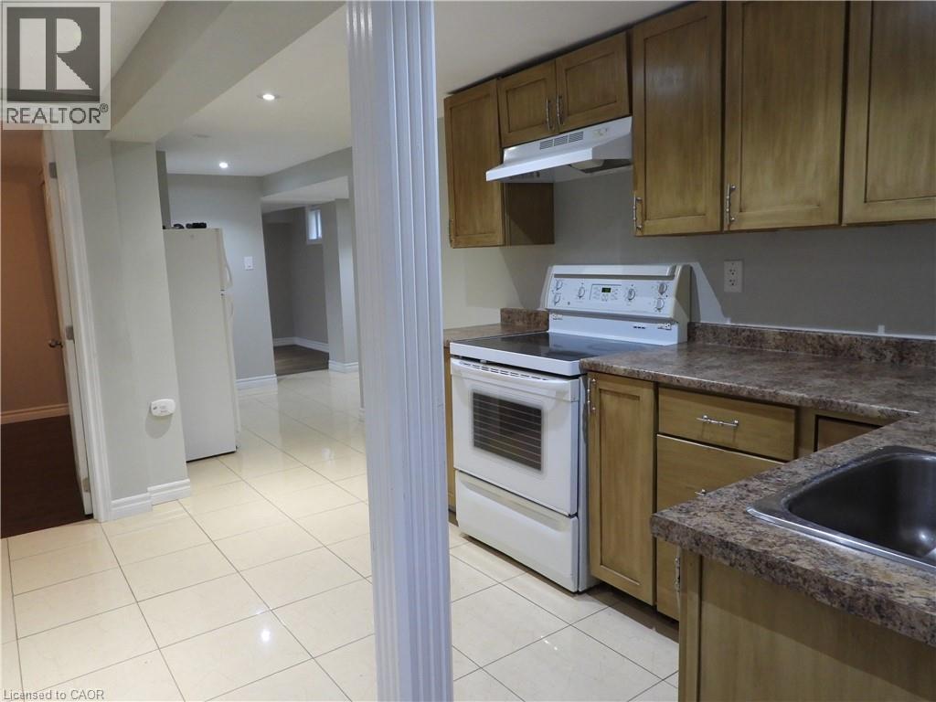 285 East 28th Street, Hamilton, Ontario  L8V 3J2 - Photo 7 - 40829382