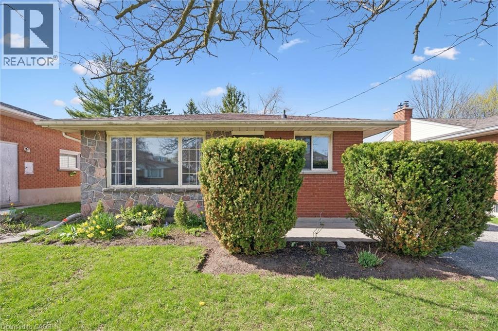 95 Weichel Street, Kitchener, Ontario  N2M 2A7 - Photo 2 - 40824196