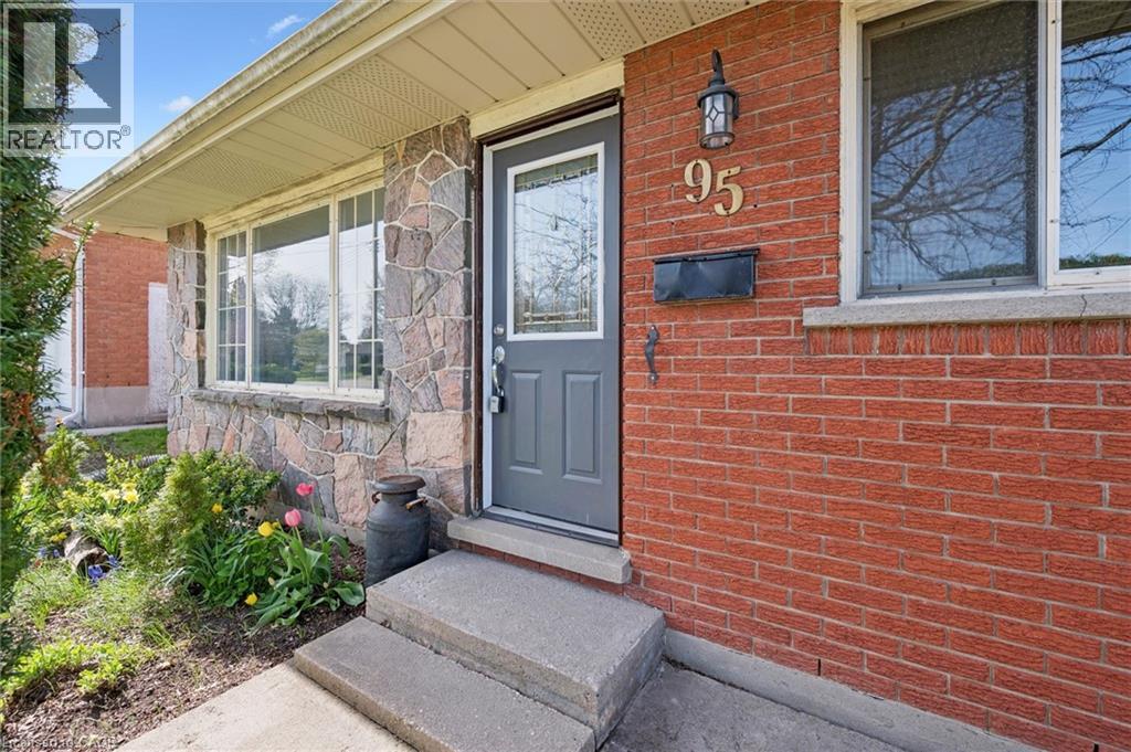 95 Weichel Street, Kitchener, Ontario  N2M 2A7 - Photo 5 - 40824196