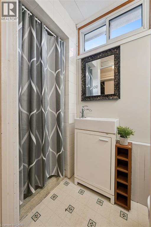 95 Weichel Street, Kitchener, Ontario  N2M 2A7 - Photo 35 - 40824196