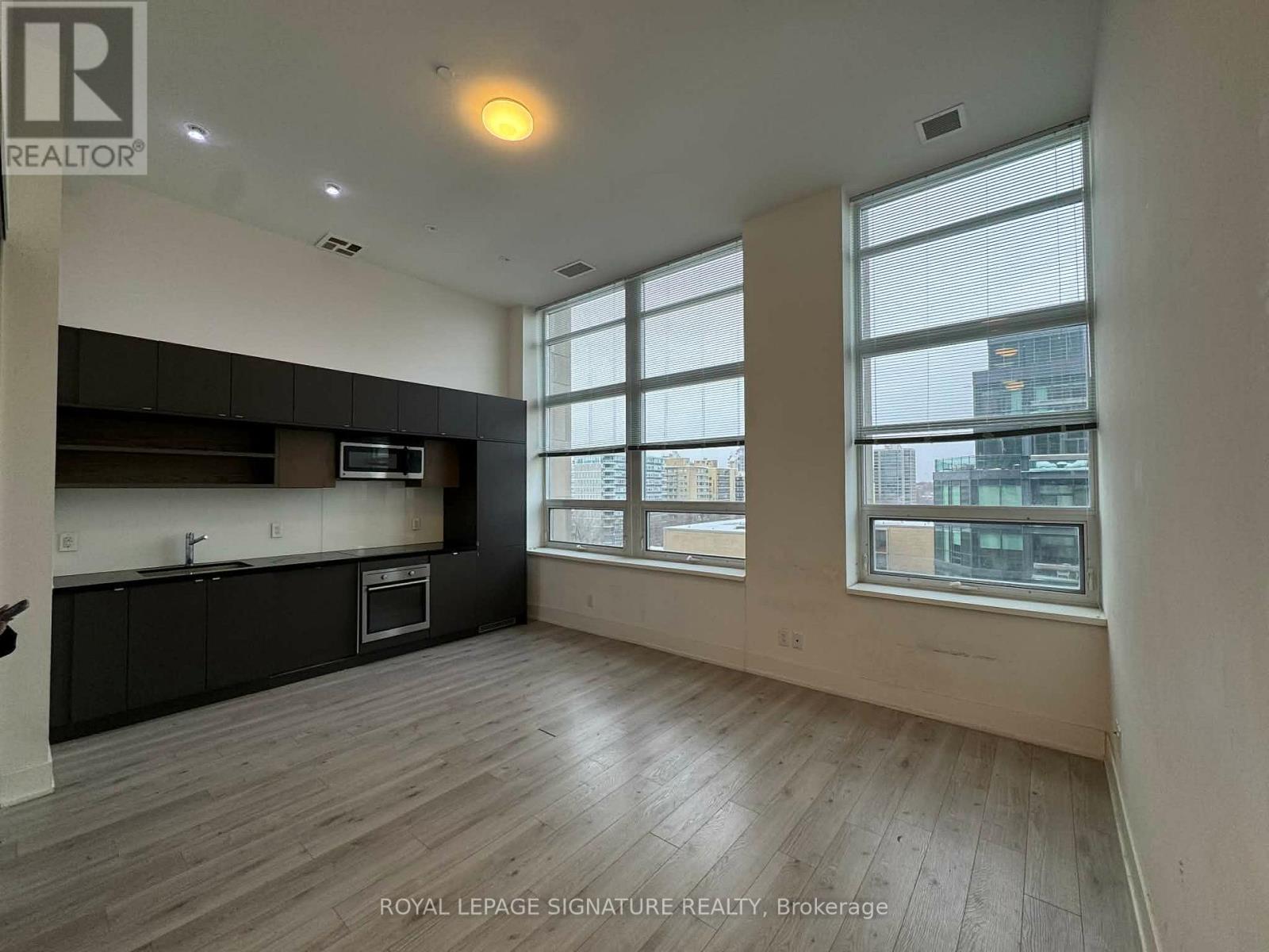 802 - 111 St Clair Avenue W, Toronto, Ontario  M4V 1N5 - Photo 4 - C13097812