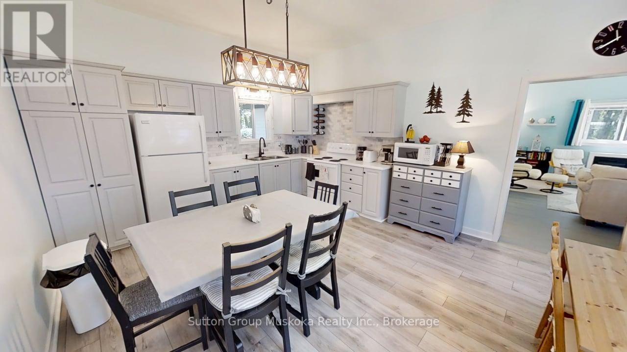 1060 Seabreeze # 6 Road, Lake Of Bays, Ontario  P0A 1H0 - Photo 3 - X13117680