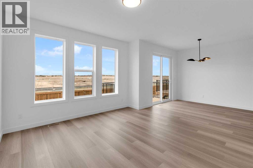 1493 South Point Villas SW, Airdrie, Alberta  T4B 5P2 - Photo 11 - A2306103