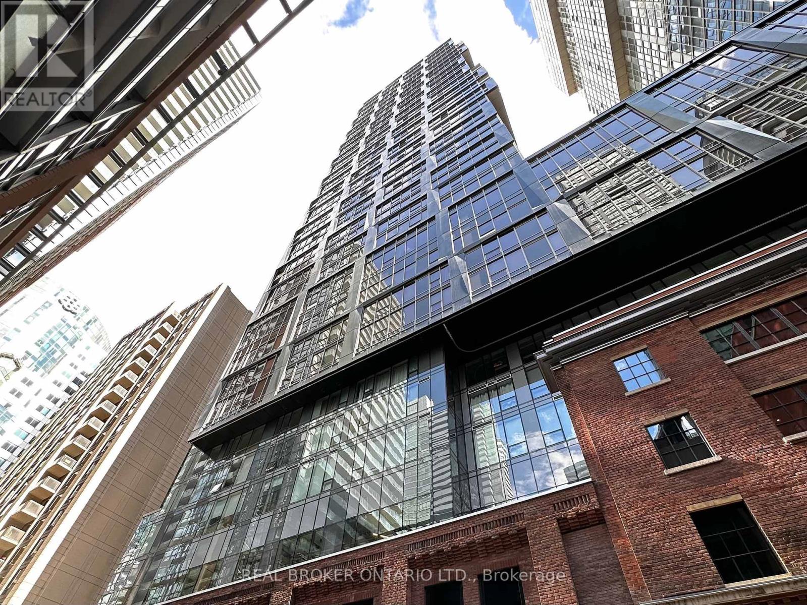 818 - 15 MERCER STREET, Toronto, Ontario