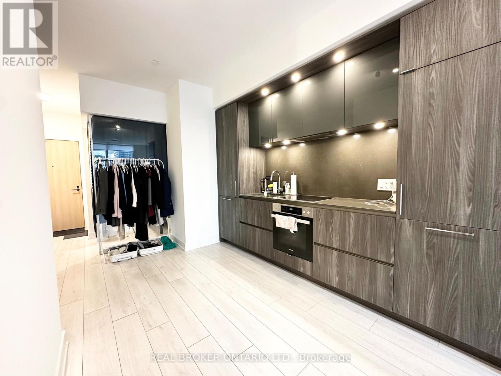 818 - 15 Mercer Street, Toronto, Ontario  M5V 1H2 - Photo 3 - C13117738