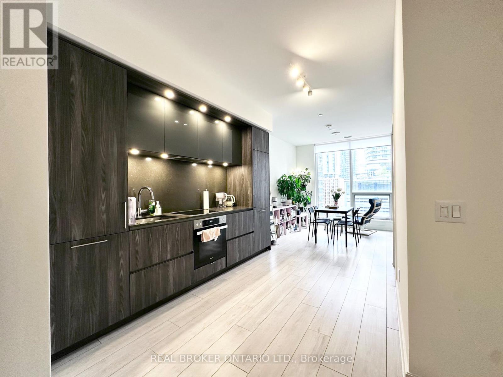 818 - 15 Mercer Street, Toronto, Ontario  M5V 1H2 - Photo 4 - C13117738