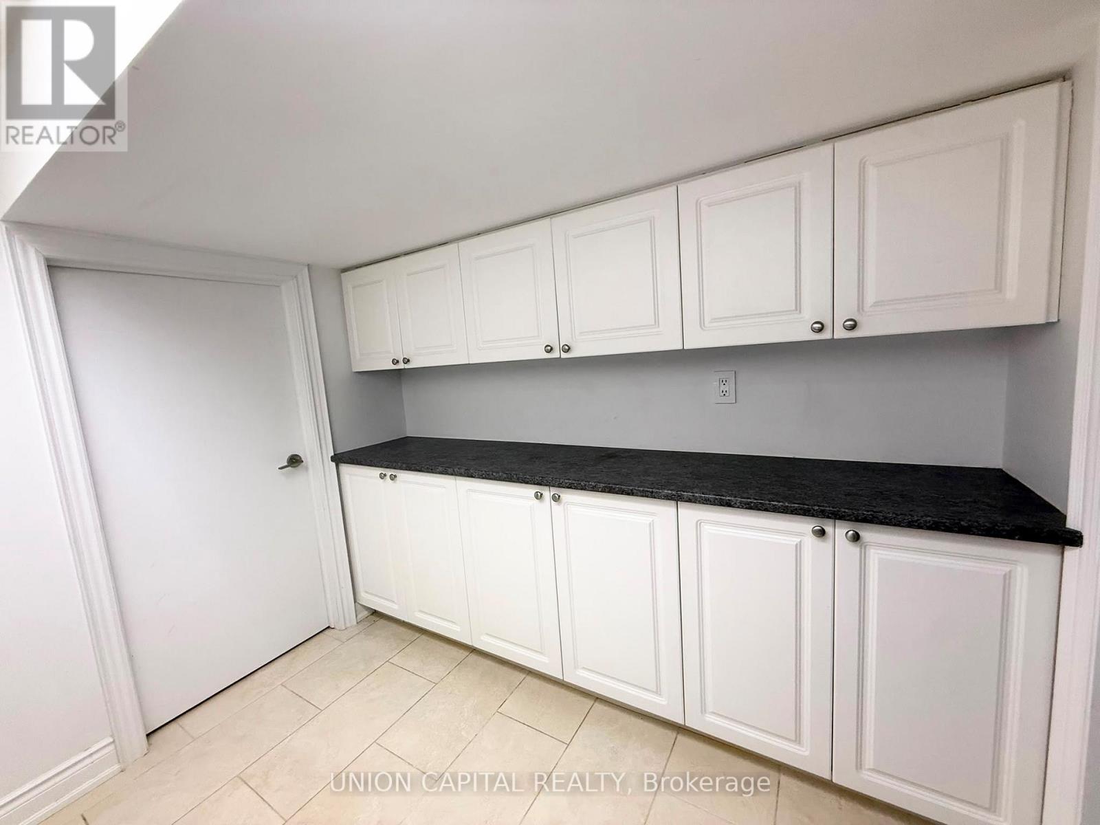 Lower - 39 Shamokin Drive, Toronto, Ontario  M3A 3H9 - Photo 12 - C13117840