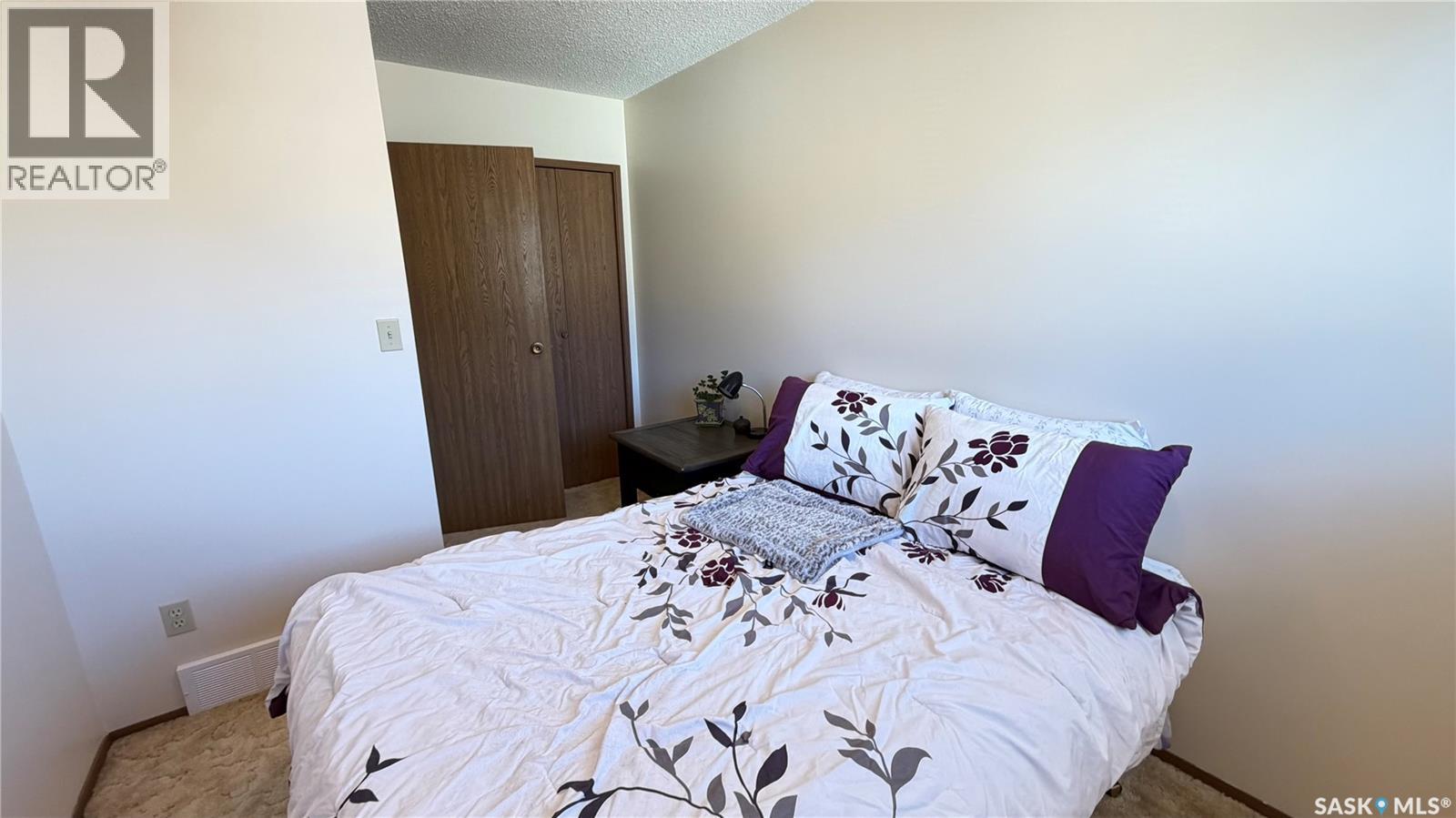 213 Maple Street, Maple Creek, Saskatchewan  S0N 1N0 - Photo 21 - SK035735