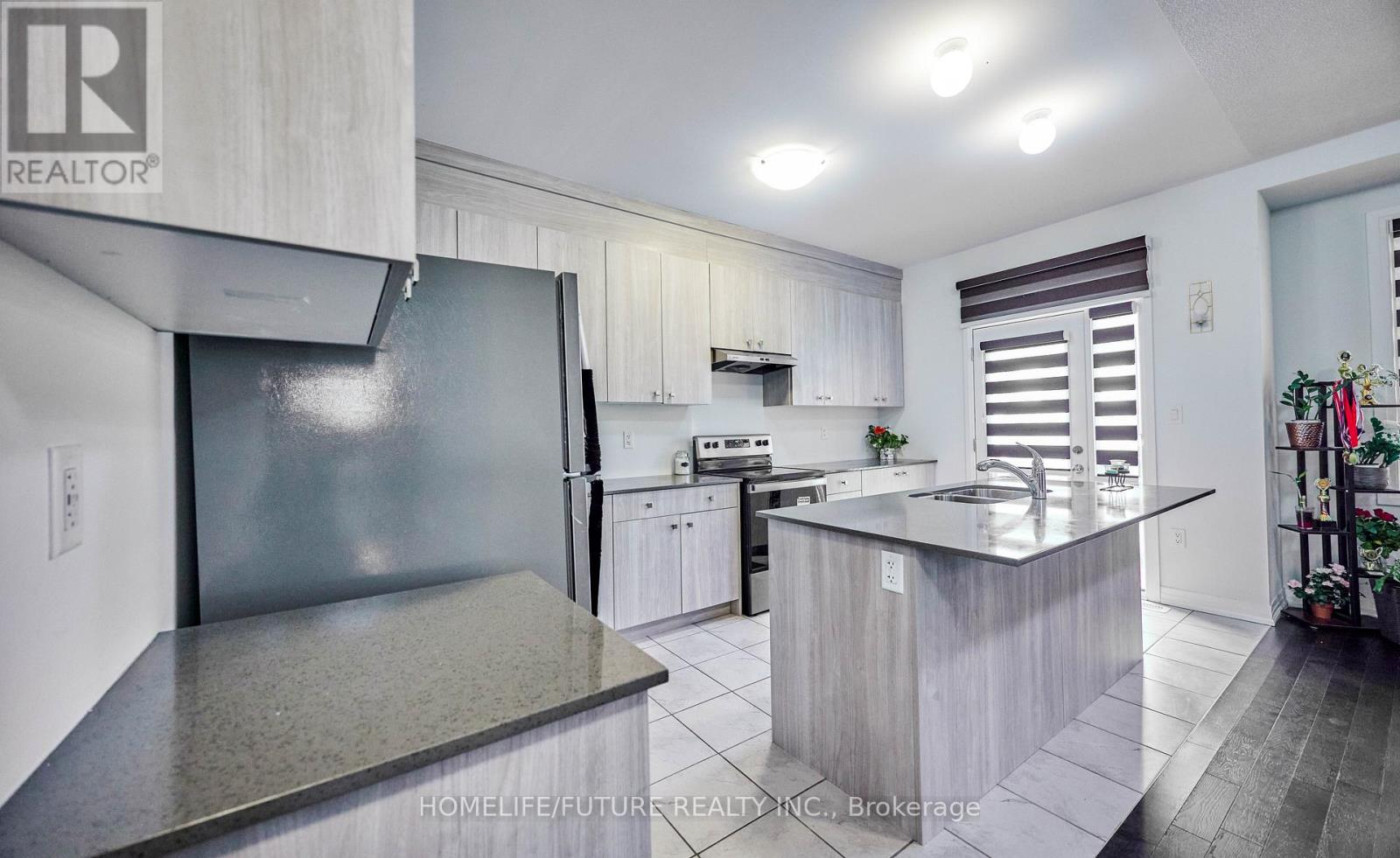2982 Seagrass Street, Pickering, Ontario  L0H 1J0 - Photo 10 - E13117720