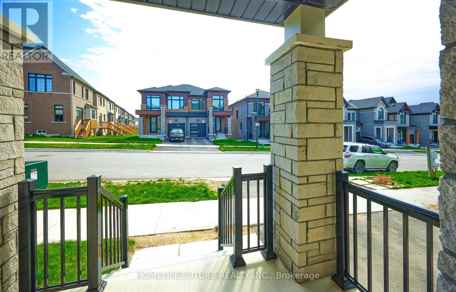 2982 Seagrass Street, Pickering, Ontario  L0H 1J0 - Photo 2 - E13117720