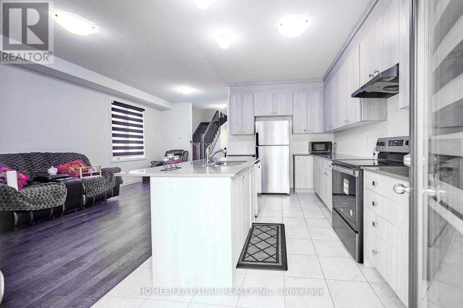 2982 Seagrass Street, Pickering, Ontario  L0H 1J0 - Photo 8 - E13117720