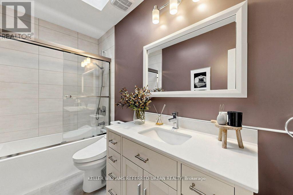 150 Rhodes Avenue, Toronto, Ontario  M4L 3A1 - Photo 22 - E13117746