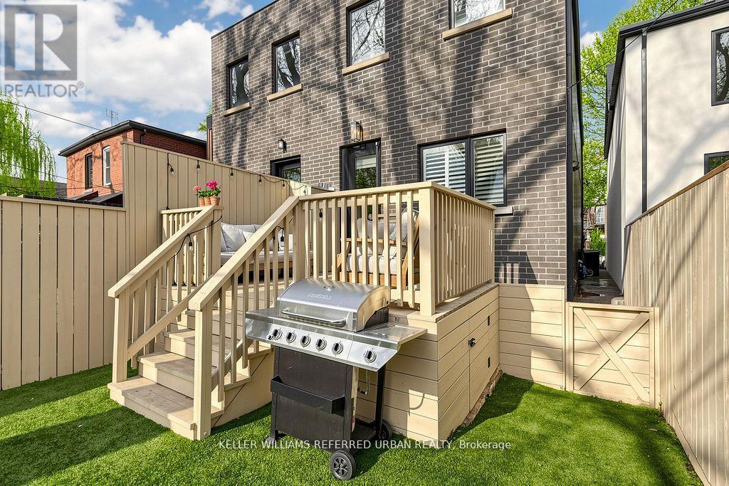 150 Rhodes Avenue, Toronto, Ontario  M4L 3A1 - Photo 31 - E13117746