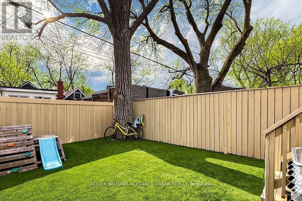 150 Rhodes Avenue, Toronto, Ontario  M4L 3A1 - Photo 32 - E13117746