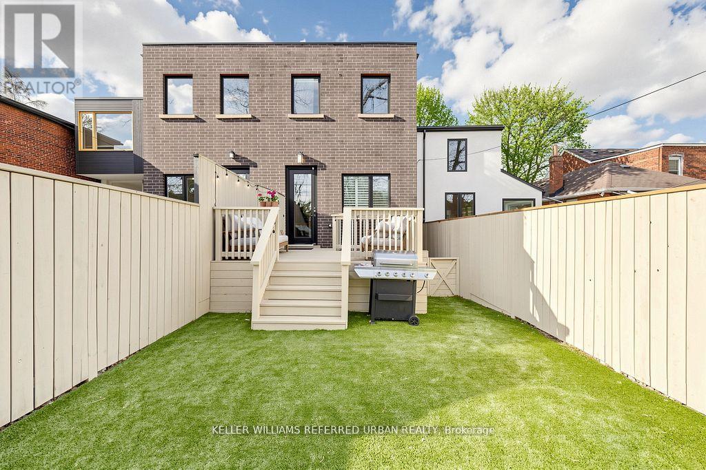 150 Rhodes Avenue, Toronto, Ontario  M4L 3A1 - Photo 33 - E13117746