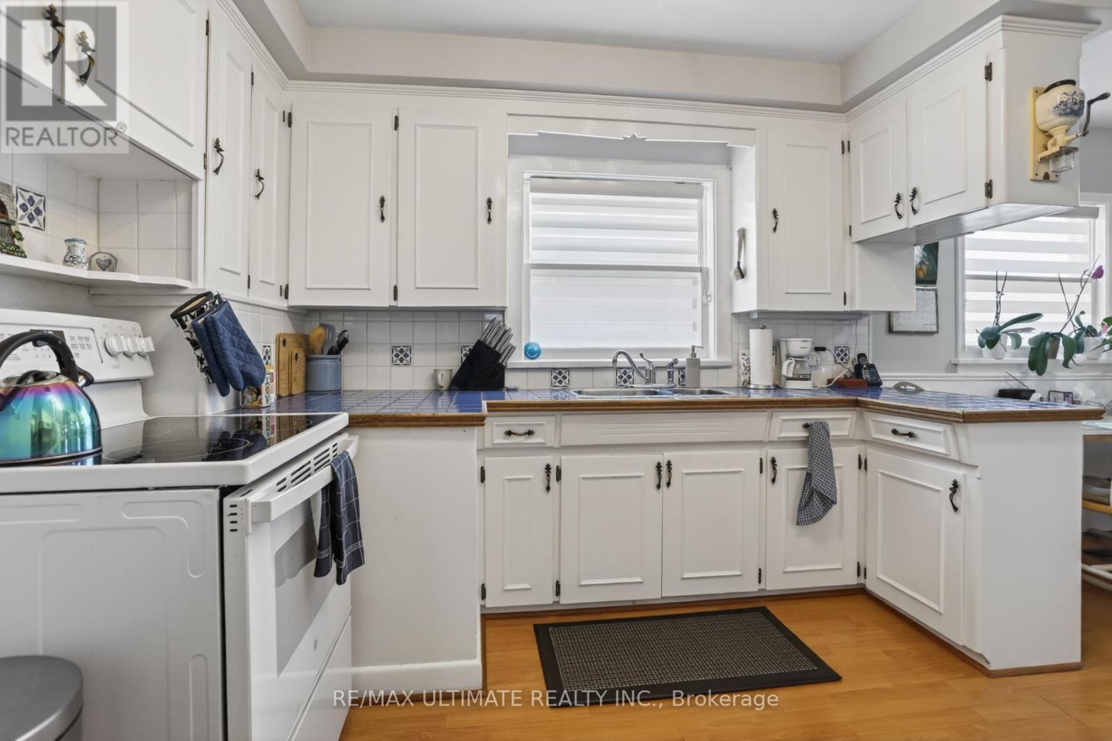 122 Nelson Street, Toronto, Ontario  M1J 2W2 - Photo 10 - E13117862