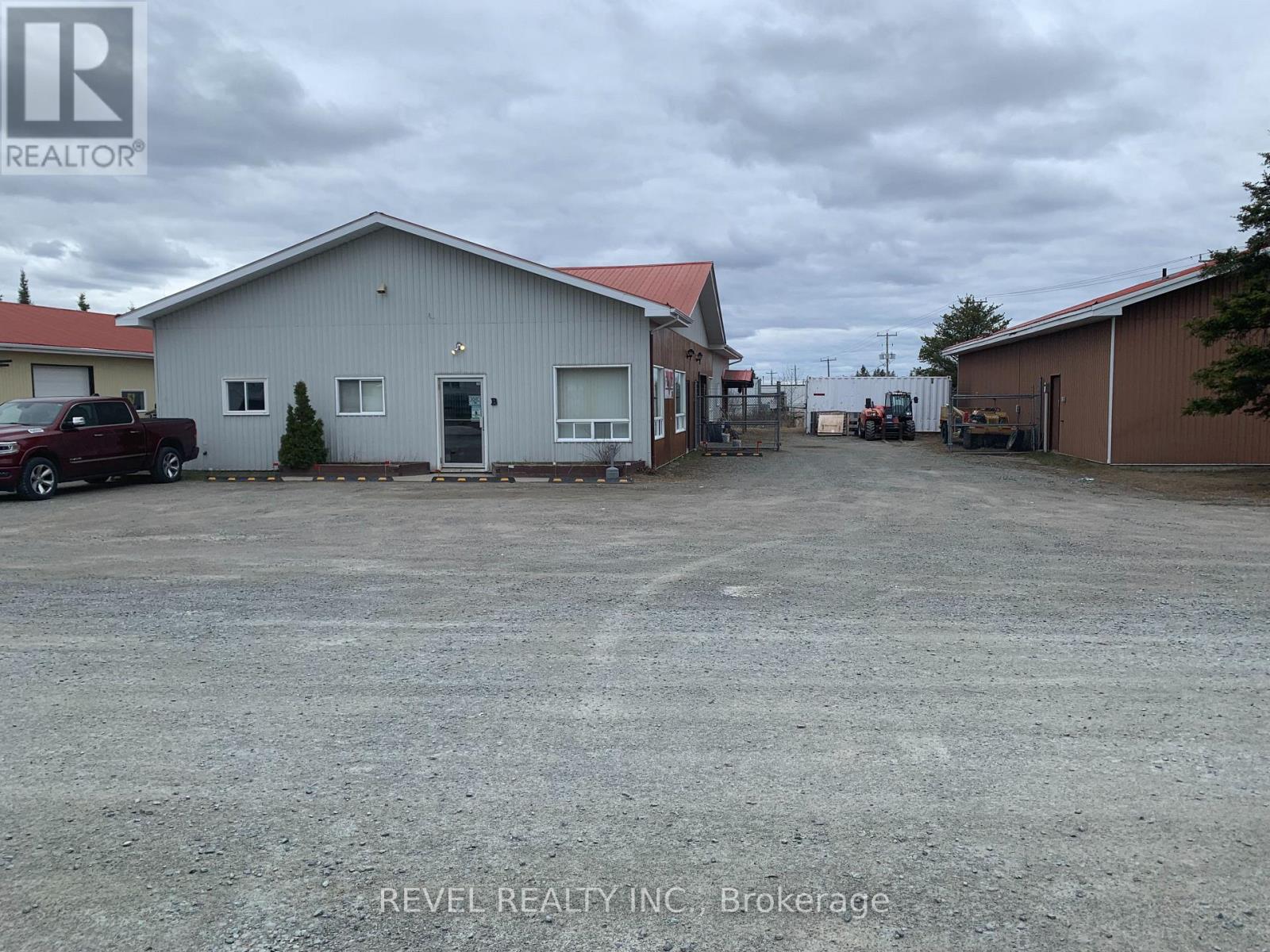 Unit B - 467 Reliable Lane, Timmins, Ontario  P4N 7E7 - Photo 2 - T12799276