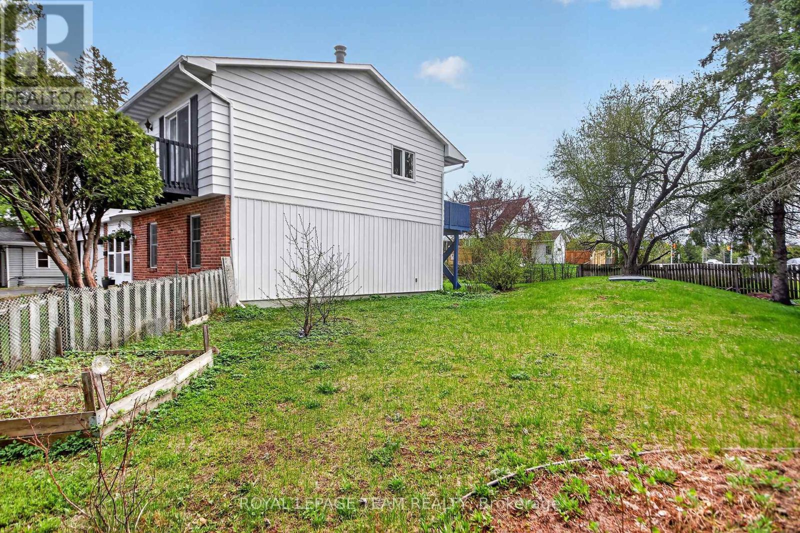 136 James Cummings Avenue, Ottawa, Ontario  K2H 8E1 - Photo 40 - X13107396