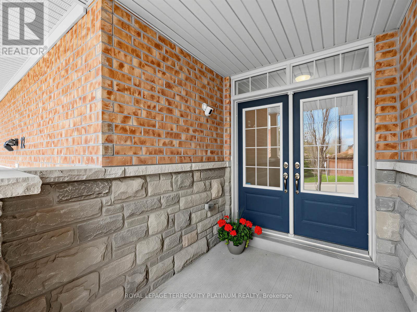 12 Mack Clement Lane, Richmond Hill, Ontario  L4S 1K7 - Photo 5 - N13117762