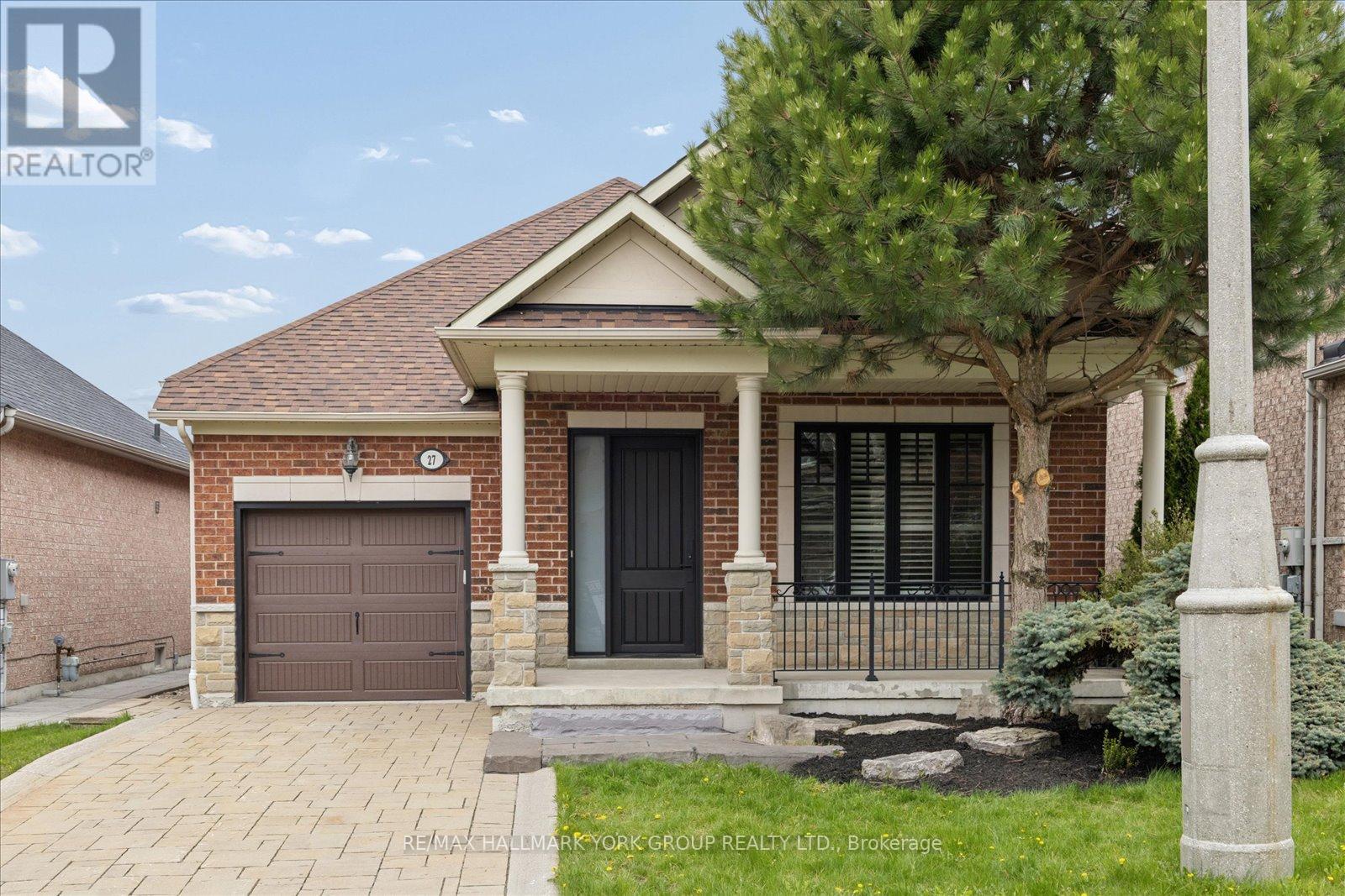 27 Butterwood Lane, Whitchurch-Stouffville, Ontario  L4A 0M7 - Photo 1 - N13117816
