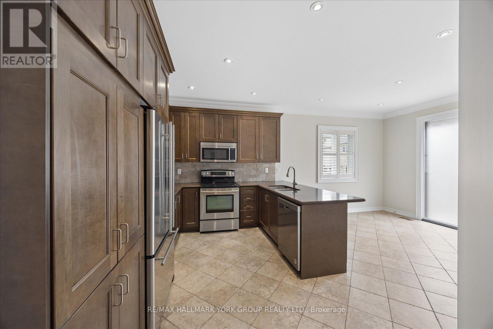 27 Butterwood Lane, Whitchurch-Stouffville, Ontario  L4A 0M7 - Photo 16 - N13117816