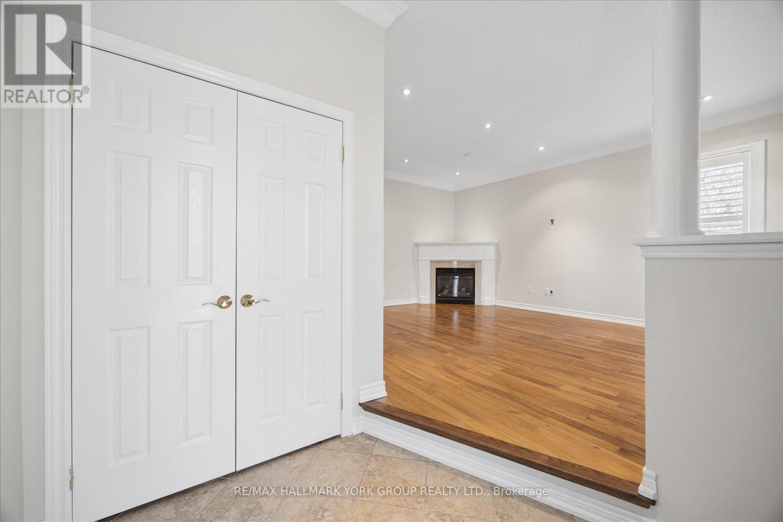 27 Butterwood Lane, Whitchurch-Stouffville, Ontario  L4A 0M7 - Photo 7 - N13117816