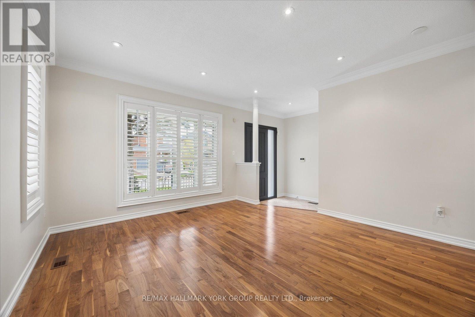 27 Butterwood Lane, Whitchurch-Stouffville, Ontario  L4A 0M7 - Photo 9 - N13117816