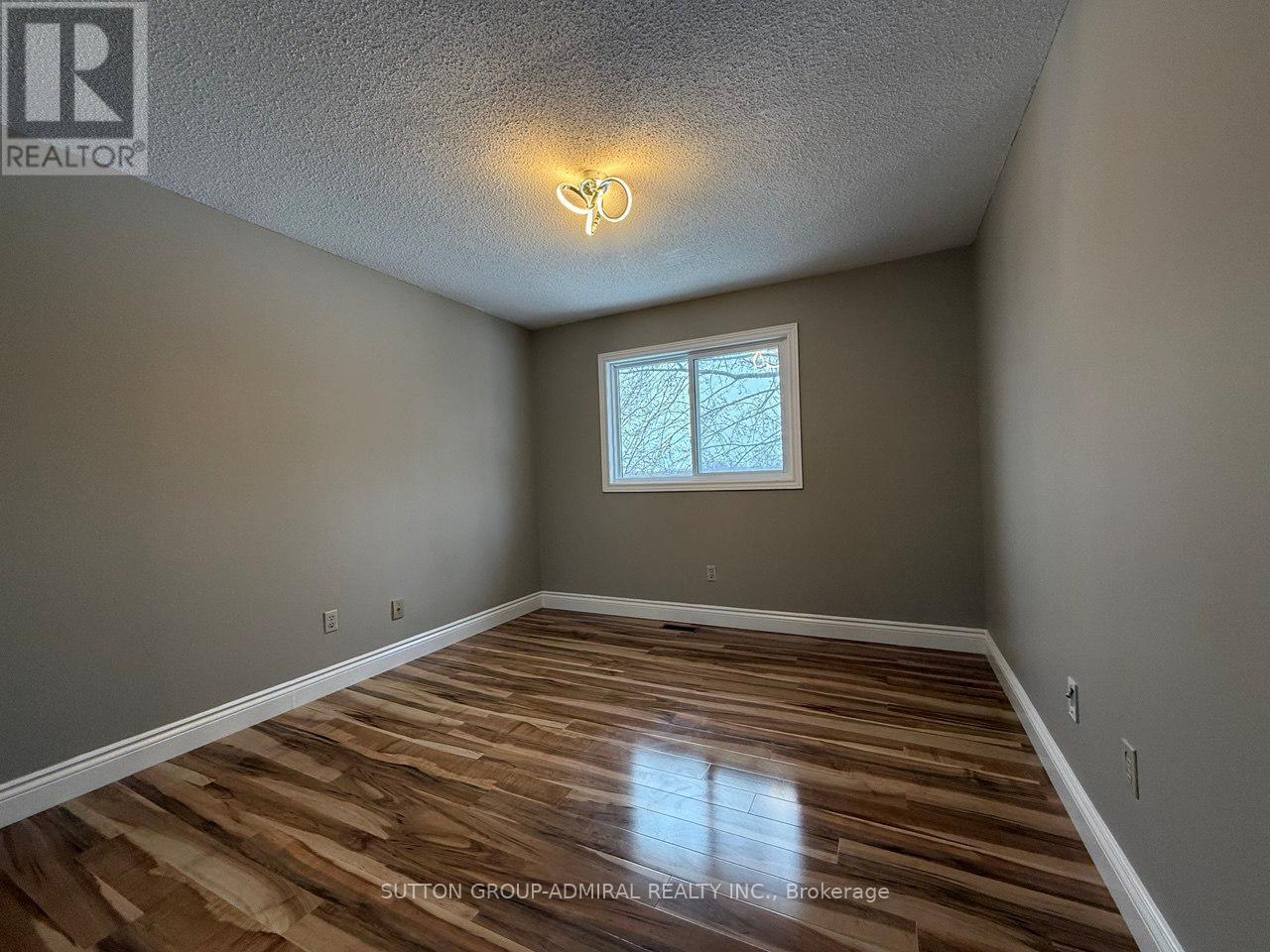 Main - 39 April Gardens, Aurora, Ontario  L4G 4R7 - Photo 28 - N13117822