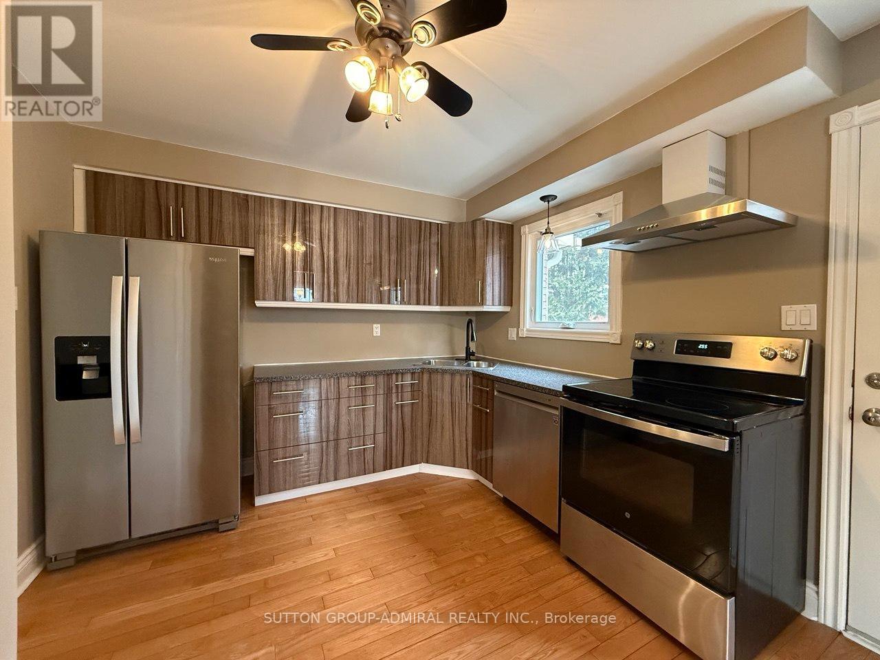 Main - 39 April Gardens, Aurora, Ontario  L4G 4R7 - Photo 6 - N13117822