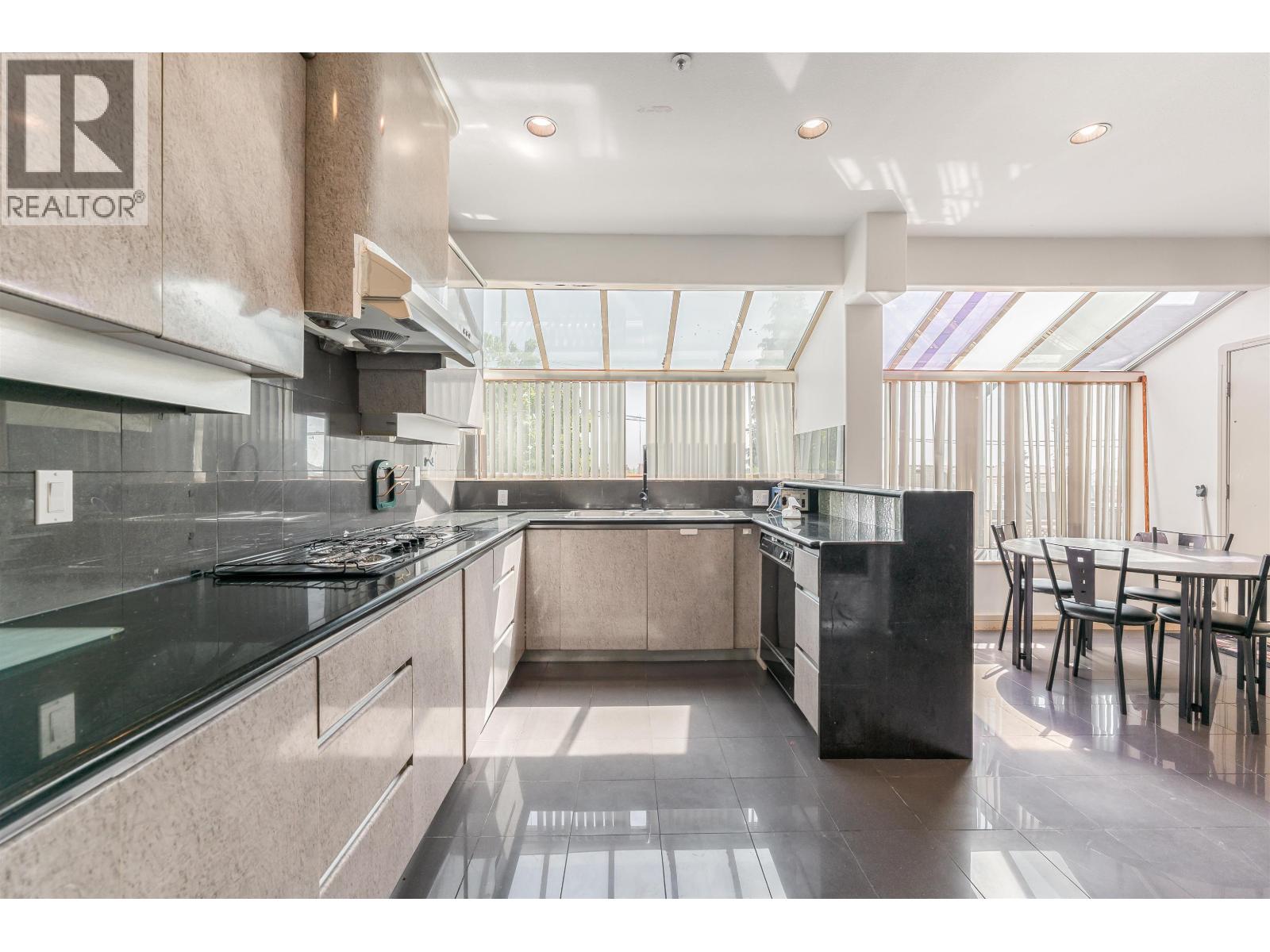 1738 E 63rd Avenue, Vancouver, British Columbia  V5P 2L8 - Photo 14 - R3122335