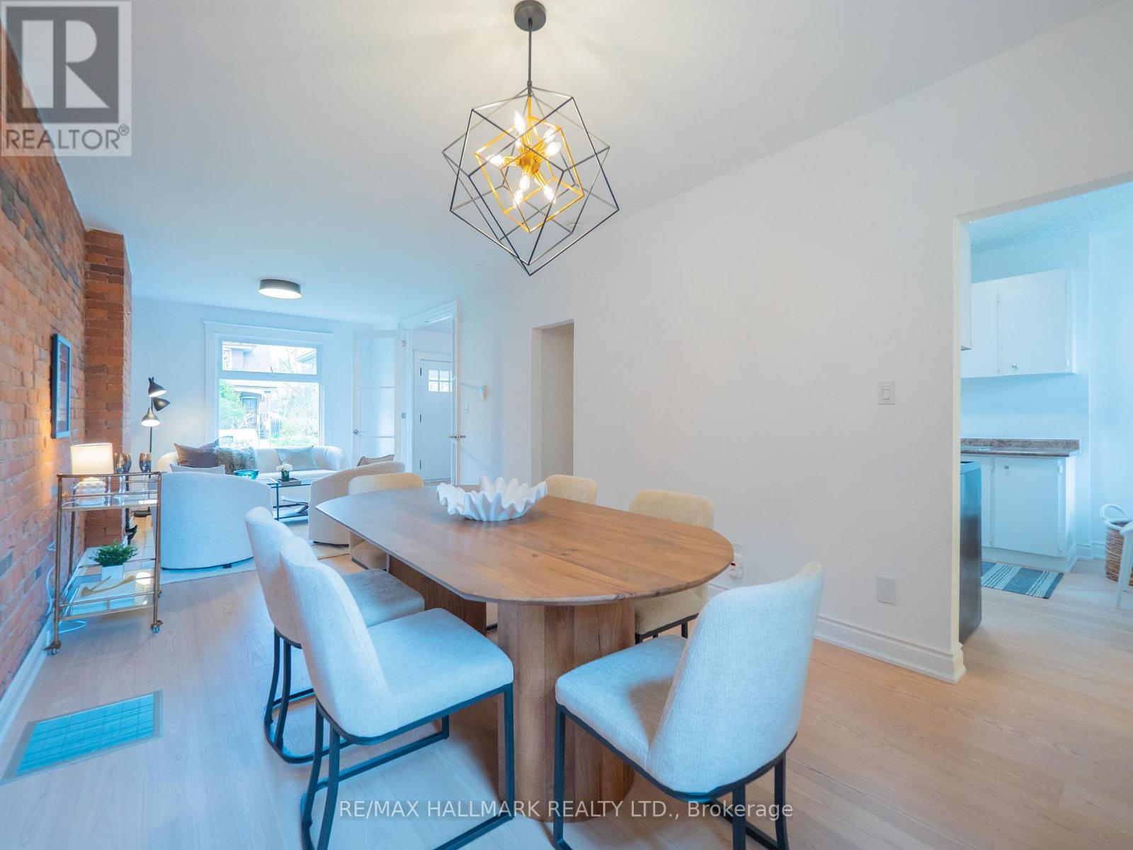 49 Fulton Avenue, Toronto, Ontario  M4K 1X6 - Photo 10 - E13117782