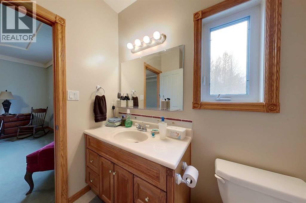 732 9 Street SW, Slave Lake, Alberta  T0G 2A4 - Photo 10 - A2288257