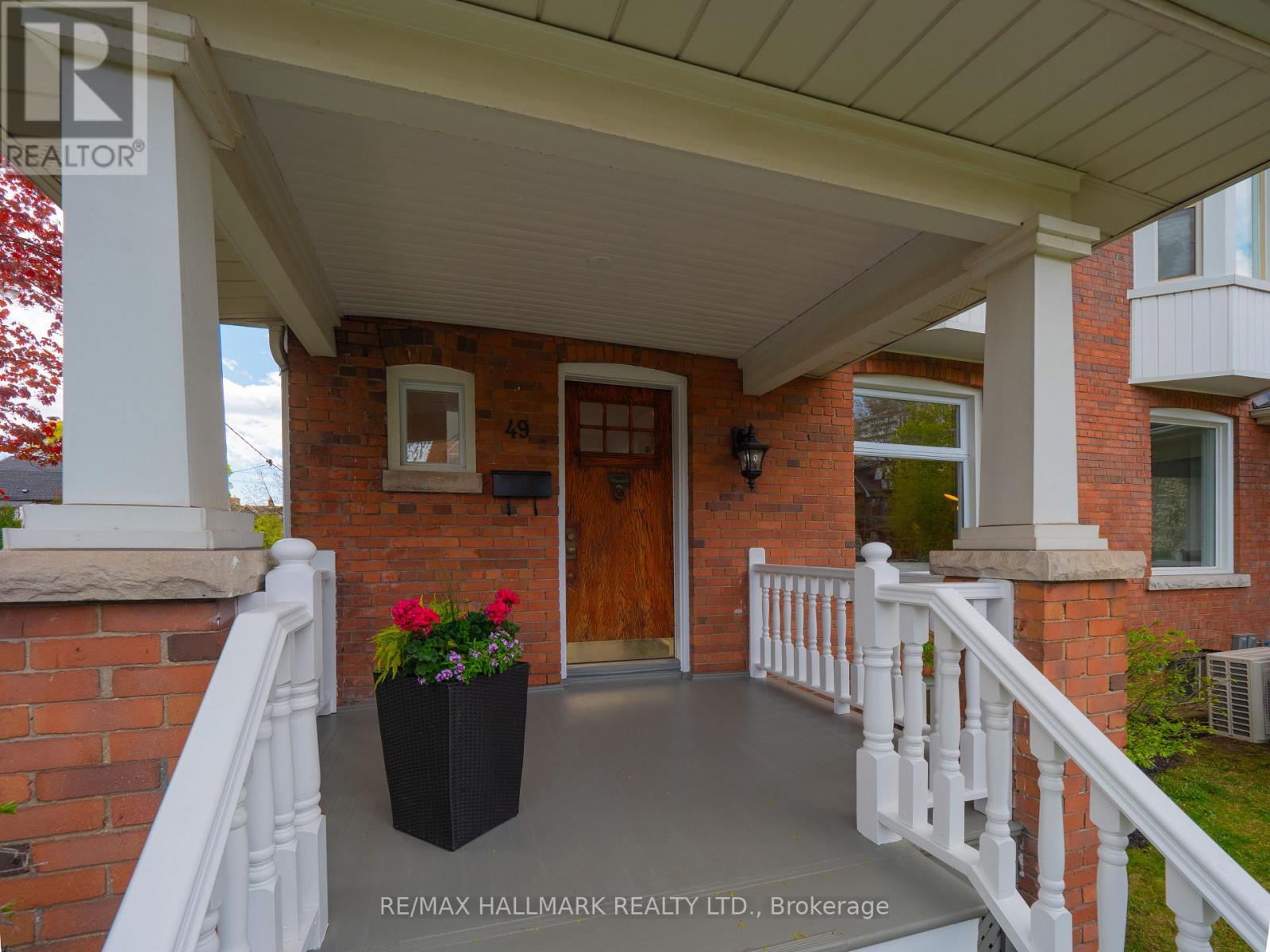 49 Fulton Avenue, Toronto, Ontario  M4K 1X6 - Photo 2 - E13117782