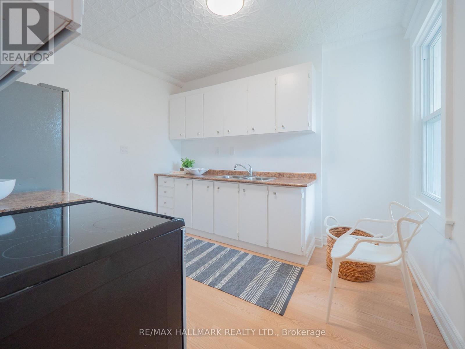 49 Fulton Avenue, Toronto, Ontario  M4K 1X6 - Photo 12 - E13117782