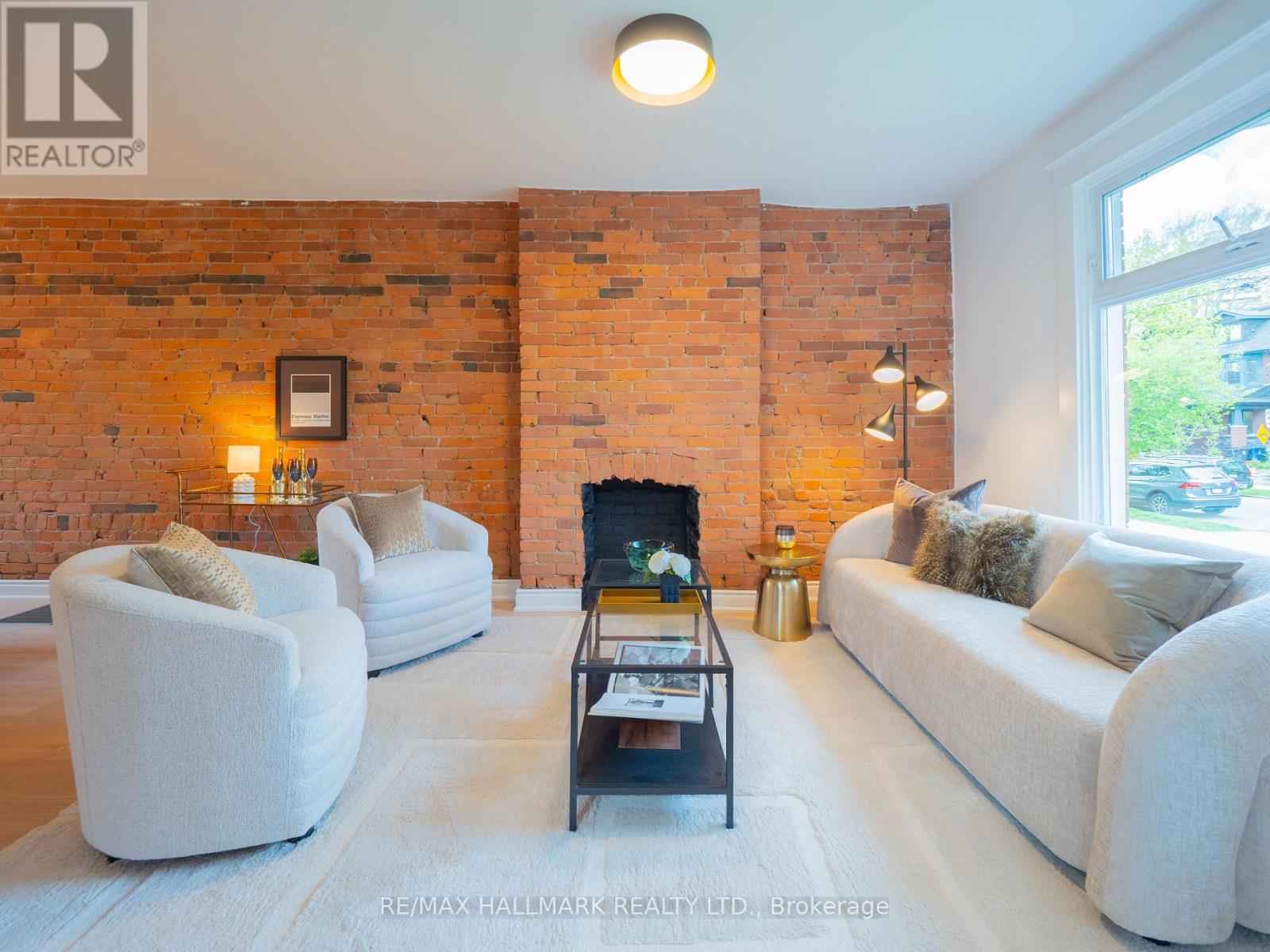 49 Fulton Avenue, Toronto, Ontario  M4K 1X6 - Photo 4 - E13117782