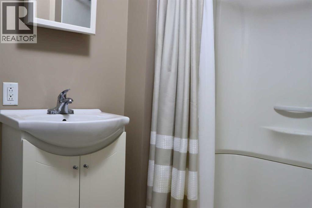 5203 52b Avenue, Valleyview, Alberta  T0H 3N0 - Photo 27 - A2309543