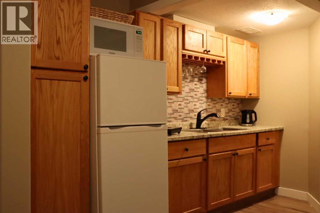 5203 52b Avenue, Valleyview, Alberta  T0H 3N0 - Photo 23 - A2309543