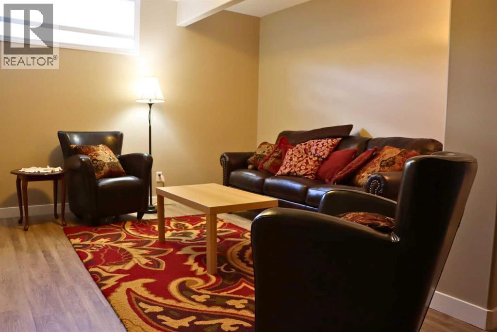 5203 52b Avenue, Valleyview, Alberta  T0H 3N0 - Photo 21 - A2309543