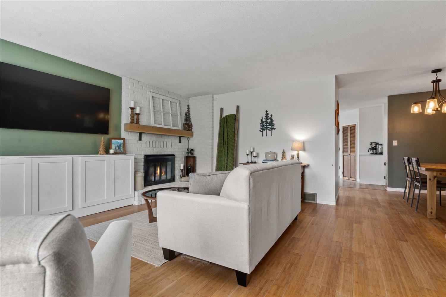 47500 Swallow Crescent, Little Mountain, Chilliwack, British Columbia  V2P 7R4 - Photo 8 - R3121796