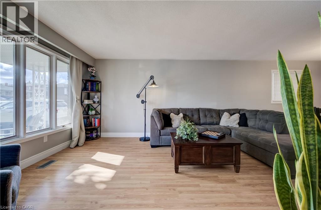 226 Hillmer Road, Cambridge, Ontario  N1R 6N8 - Photo 5 - 40826901