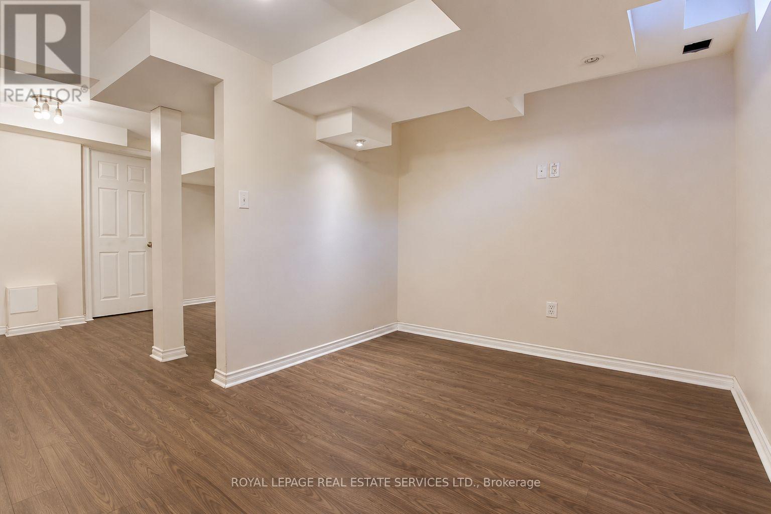 1498 Pinecliff Road, Oakville, Ontario L6M 4A8 - Photo 21 - W12879420