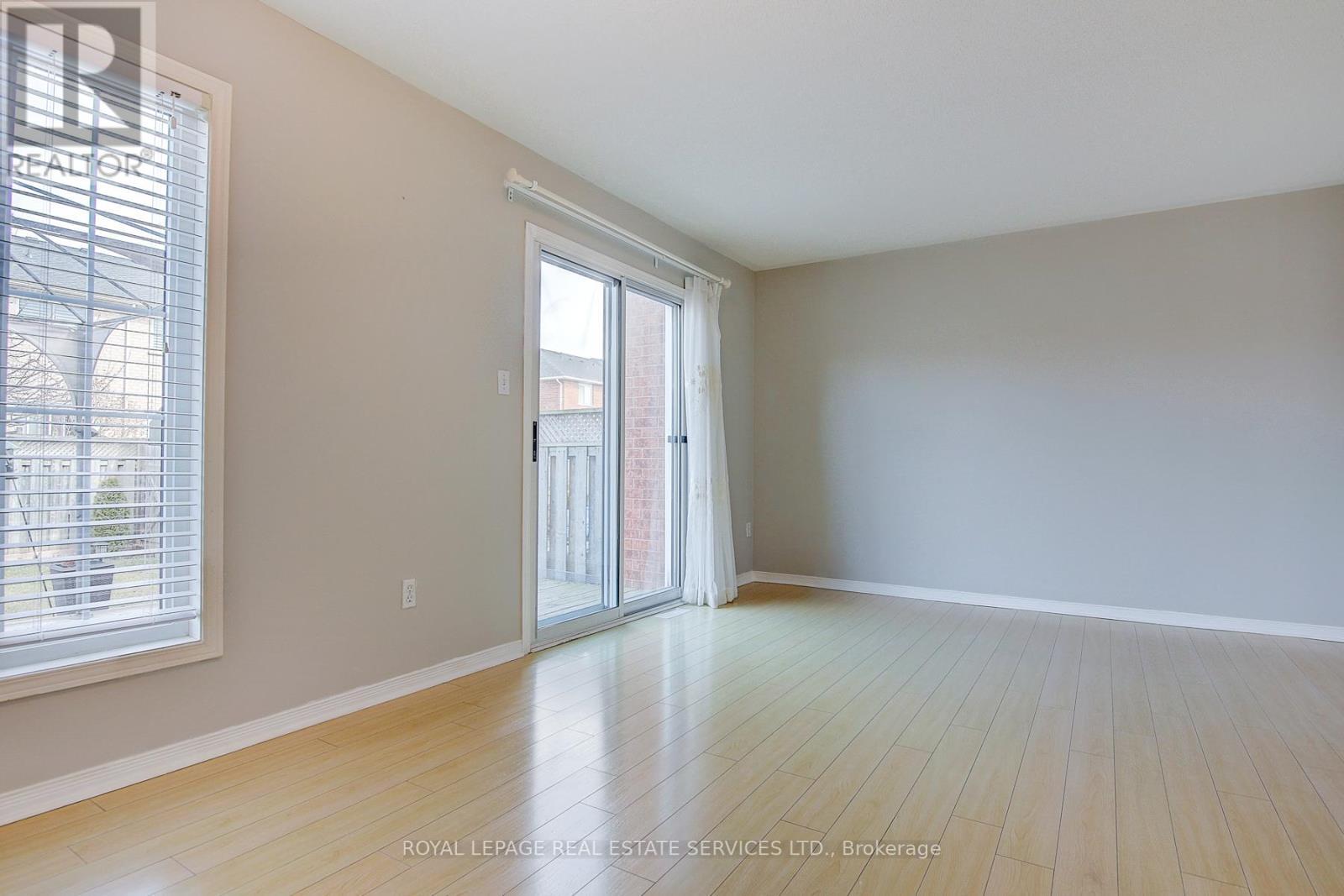 1498 Pinecliff Road, Oakville, Ontario L6M 4A8 - Photo 7 - W12879420