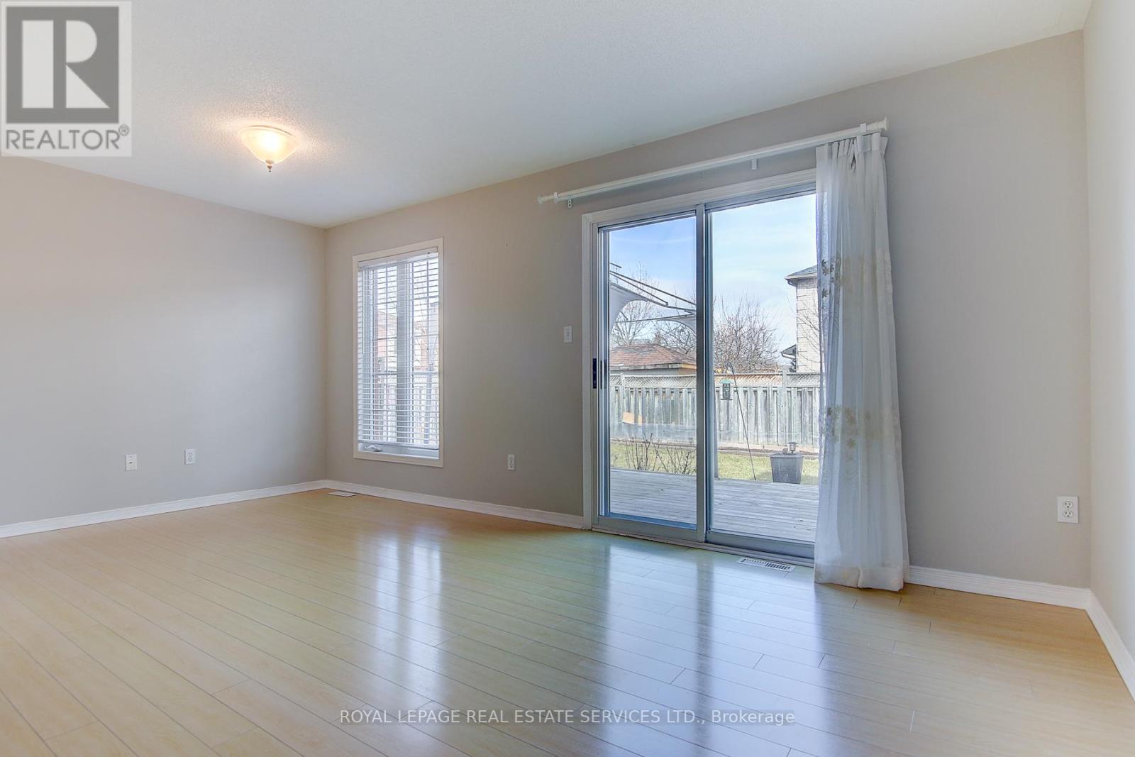 1498 Pinecliff Road, Oakville, Ontario L6M 4A8 - Photo 8 - W12879420